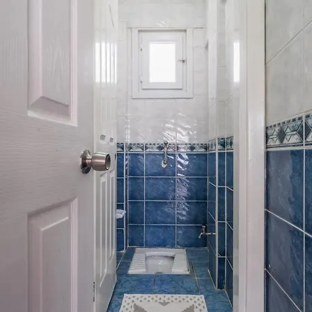Daire Centrally Located Spacious Modern Flat In Bakirkoy